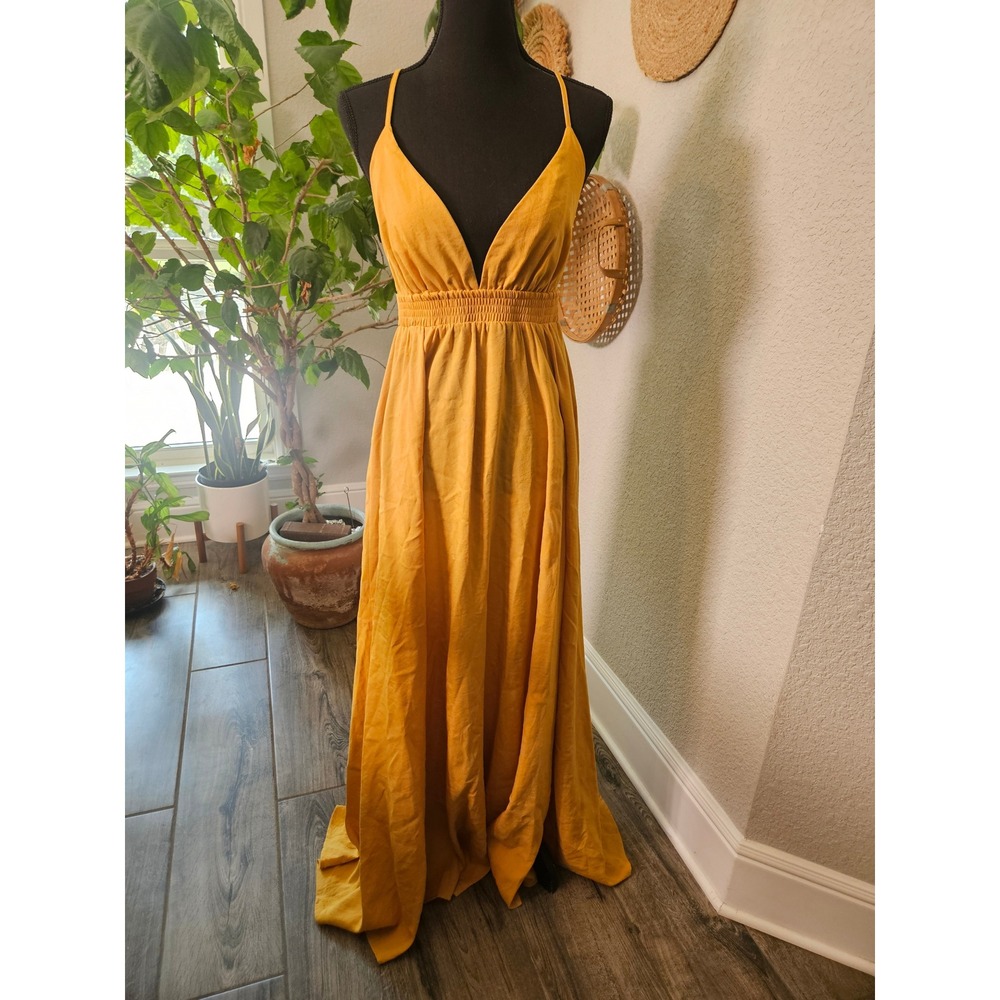 Fashion Nova River Flow Maxi Dress M NEW‎ Mustard Yellow Deep V Smocked Boho